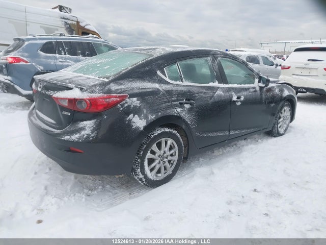 JM1BM1V78E1115939 Mazda MAZDA3