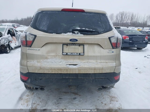 1FMCU9G91HUC68825 Ford ESCAPE SE