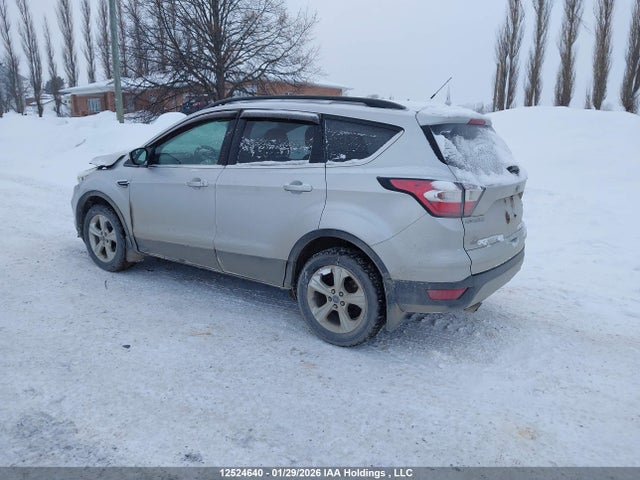 1FMCU9GD2HUD62474 Ford ESCAPE SE