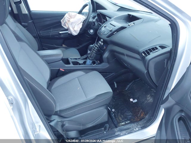 1FMCU9GD2HUD62474 Ford ESCAPE SE