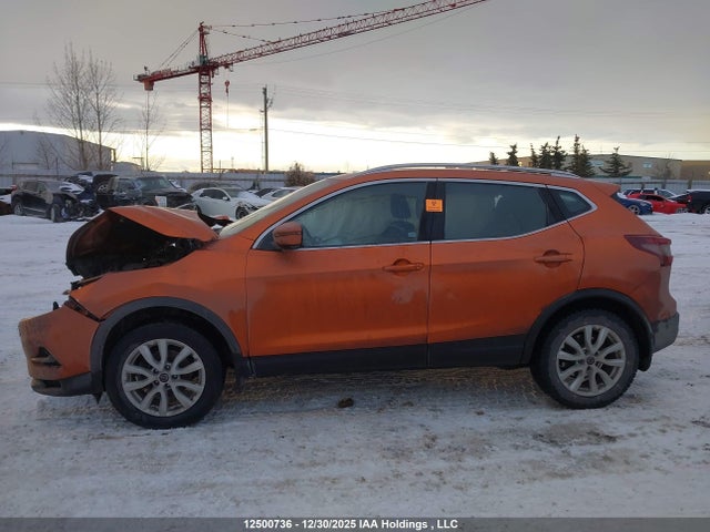 JN1BJ1CW0LW380117 Nissan Qashqai S/sl/sv
