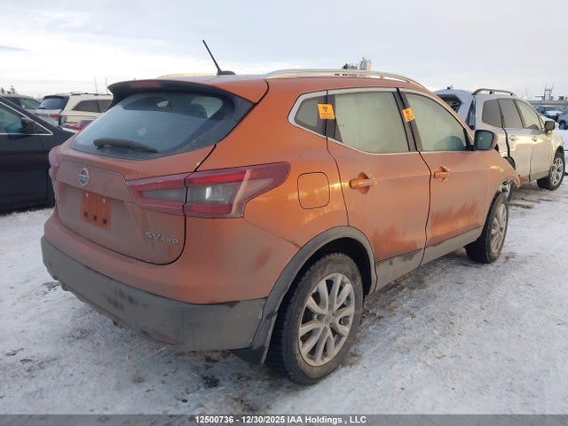JN1BJ1CW0LW380117 Nissan Qashqai S/sl/sv