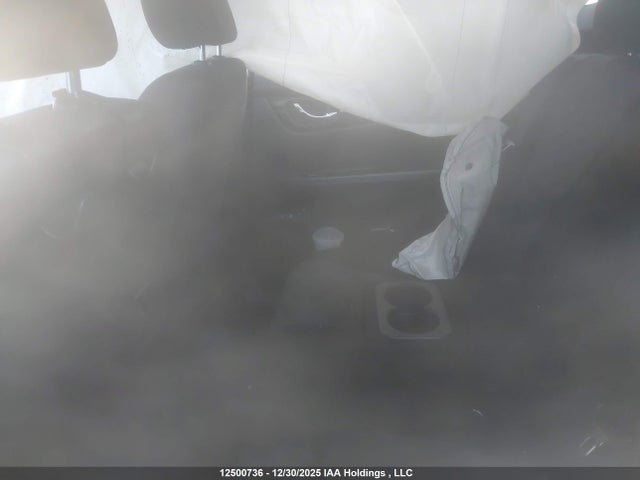 JN1BJ1CW0LW380117 Nissan Qashqai S/sl/sv