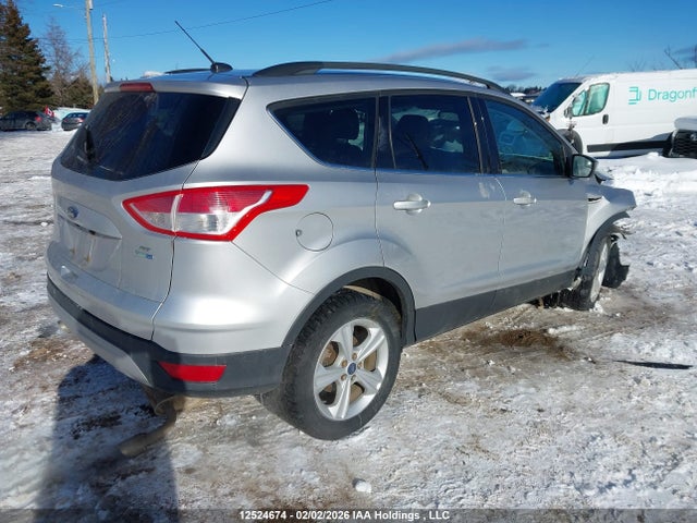 1FMCU9GX5GUC63902 Ford ESCAPE SE