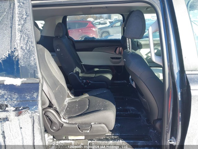 KNDNB5H36P6219340 KIA Carnival Lx