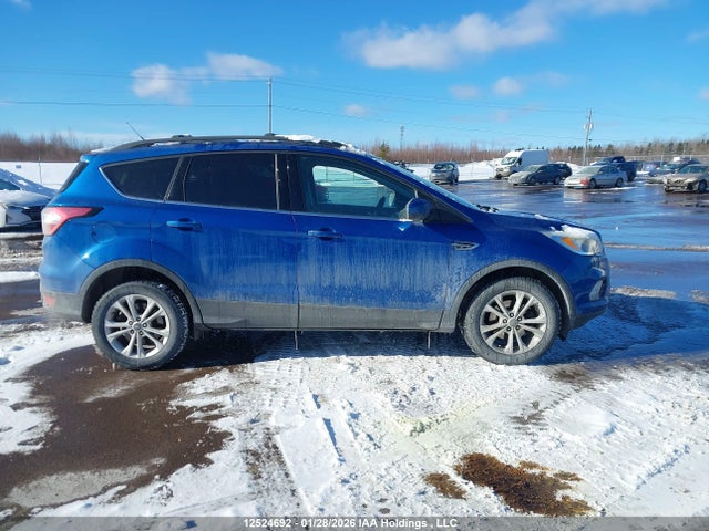 1FMCU0GD8HUD88993 Ford ESCAPE SE