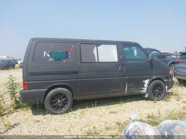 12524700 :رقم المزاد ، WV2KB470X1H145132 vin ، 2001 Volkswagen Eurovan Gls مزاد بيع