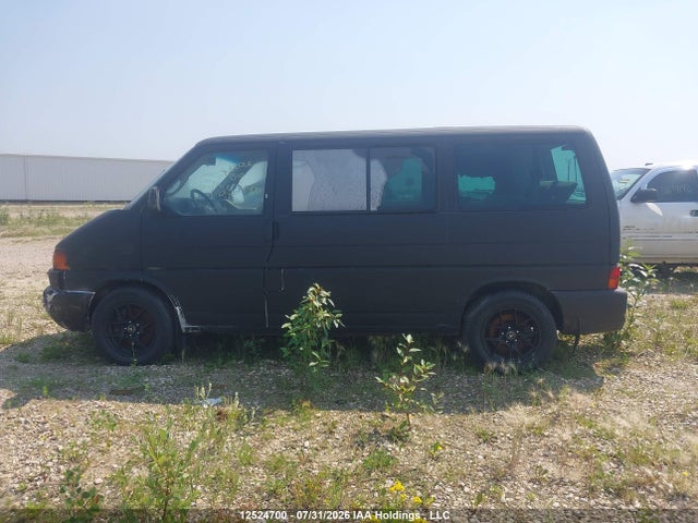 12524700 :رقم المزاد ، WV2KB470X1H145132 vin ، 2001 Volkswagen Eurovan Gls مزاد بيع