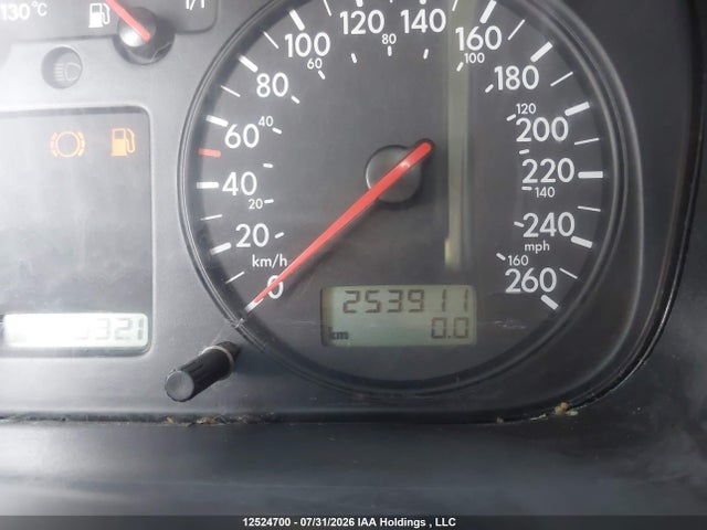 12524700 :رقم المزاد ، WV2KB470X1H145132 vin ، 2001 Volkswagen Eurovan Gls مزاد بيع