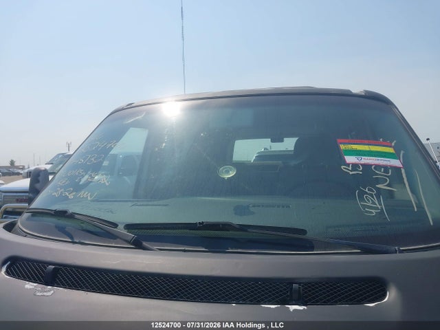 12524700 :رقم المزاد ، WV2KB470X1H145132 vin ، 2001 Volkswagen Eurovan Gls مزاد بيع