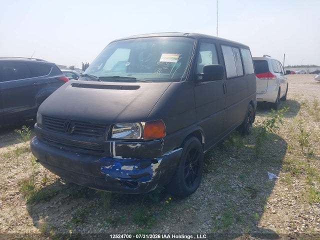 12524700 :رقم المزاد ، WV2KB470X1H145132 vin ، 2001 Volkswagen Eurovan Gls مزاد بيع