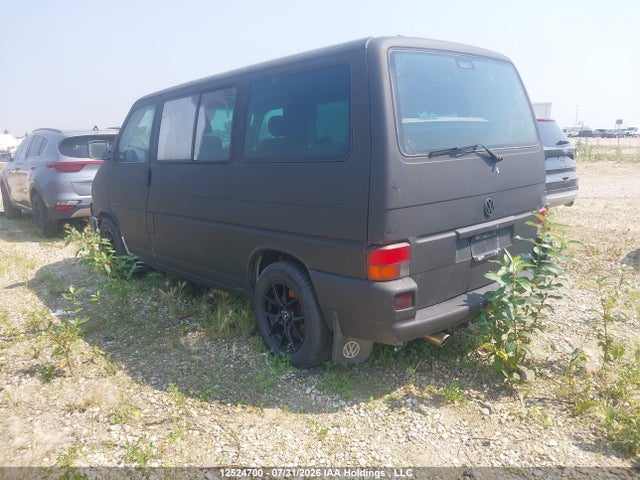 12524700 :رقم المزاد ، WV2KB470X1H145132 vin ، 2001 Volkswagen Eurovan Gls مزاد بيع