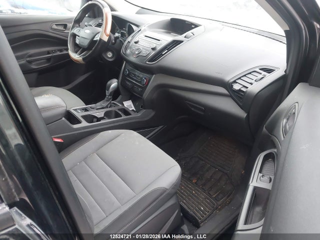 12524721 :رقم المزاد ، 1FMCU0F74HUD70146 vin ، 2017 Ford Escape S مزاد بيع