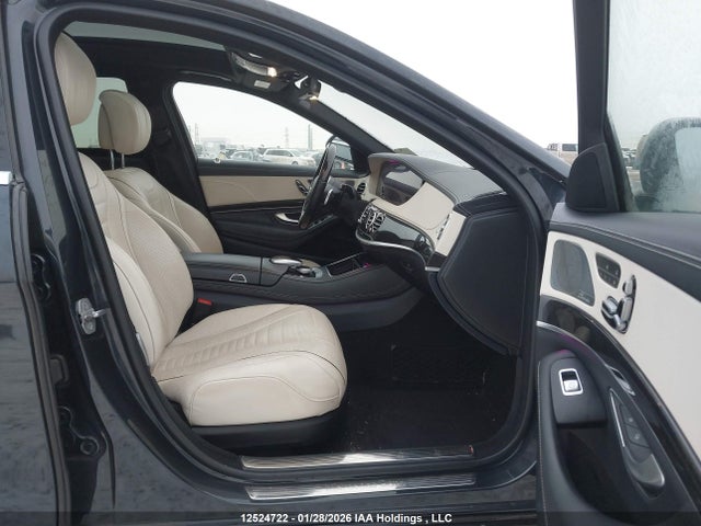 WDDUG8GB2JA407970 Mercedes-Benz S 560 4matic