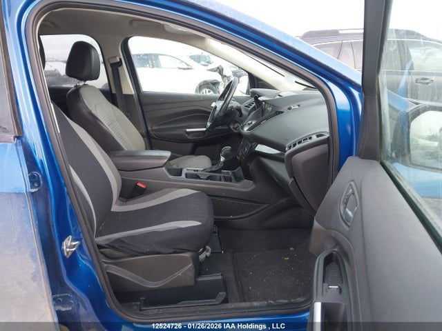 1FMCU9G9XHUC29649 Ford ESCAPE SE