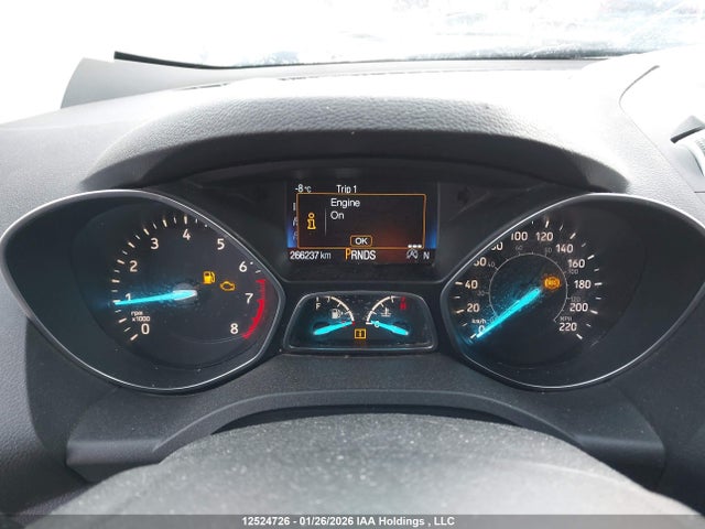 1FMCU9G9XHUC29649 Ford ESCAPE SE