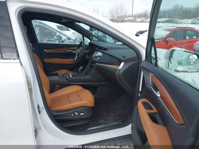 1GYKNDRS3NZ182599 Cadillac XT5