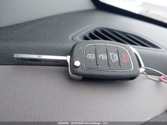 5XYZT3LB9GG309936 Hyundai Santa Fe Sport 2.4 Base