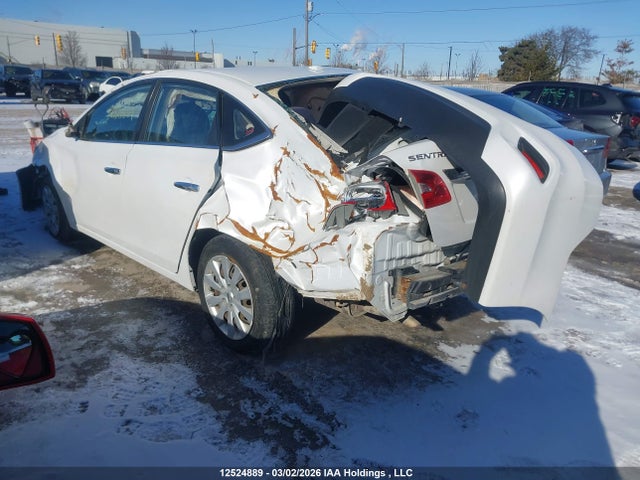 3N1AB7AP7KY215096 Nissan Sentra 1.8 S/1.8 Sv