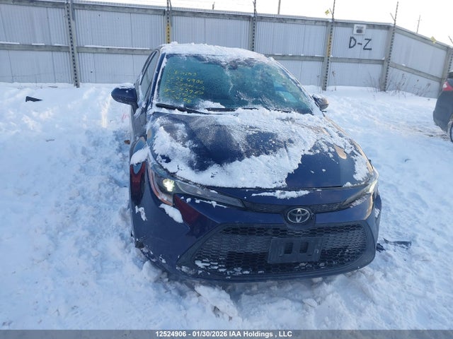 12524906 :رقم المزاد ، 5YFBPMBE1MP245969 vin ، 2021 Toyota Corolla Le مزاد بيع