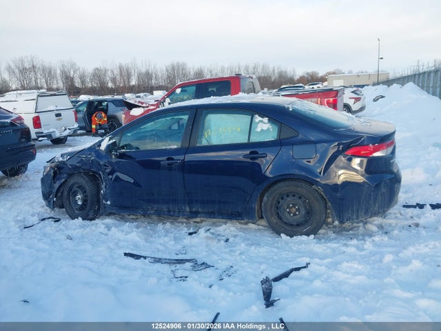 12524906 :رقم المزاد ، 5YFBPMBE1MP245969 vin ، 2021 Toyota Corolla Le مزاد بيع