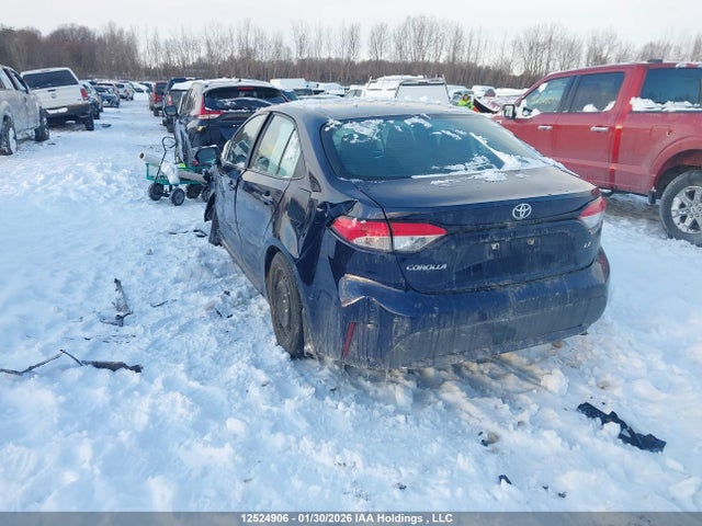 12524906 :رقم المزاد ، 5YFBPMBE1MP245969 vin ، 2021 Toyota Corolla Le مزاد بيع