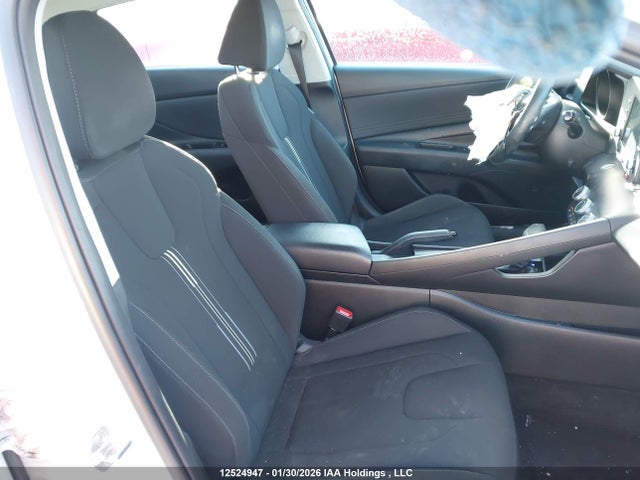 Продажа на аукционе авто 2022 Hyundai Elantra Preferred Ivt, vin: KMHLM4AG3NU305895, номер лота: 12524947