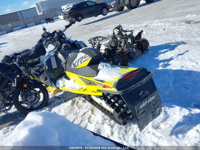 2BPSMXGB5GV000001 Skidoo Skidoo.