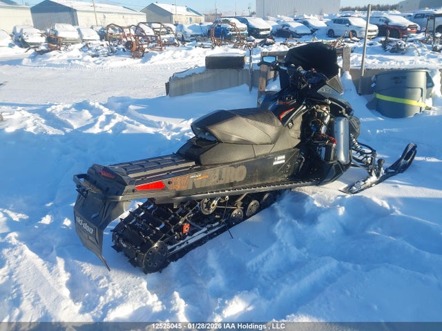 2BPSUBGB6GV000012 Skidoo Skidoo