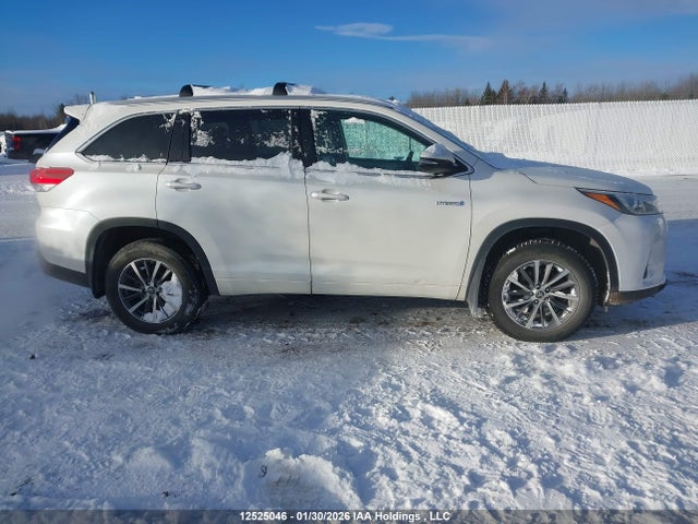 5TDJGRFH2JS052150 Toyota Highlander Hybrid Xle