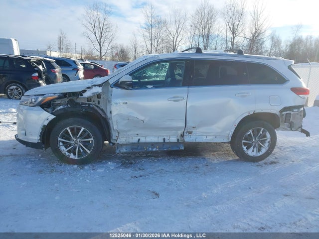 5TDJGRFH2JS052150 Toyota Highlander Hybrid Xle
