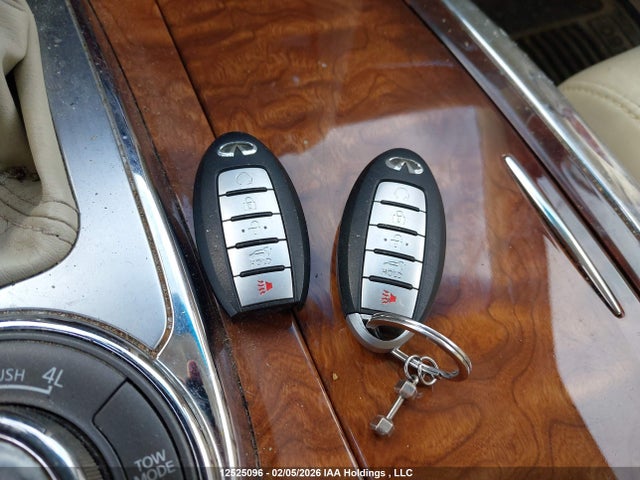 JN8AZ2NEXF9080684 Infiniti Qx80 Base 7 Passenger/base 8 Passenger/limited 7 Passenger