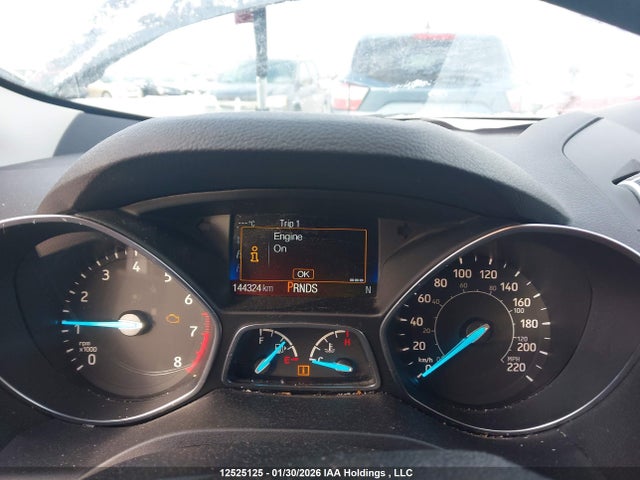 1FMCU0GD5HUE81339 Ford Escape