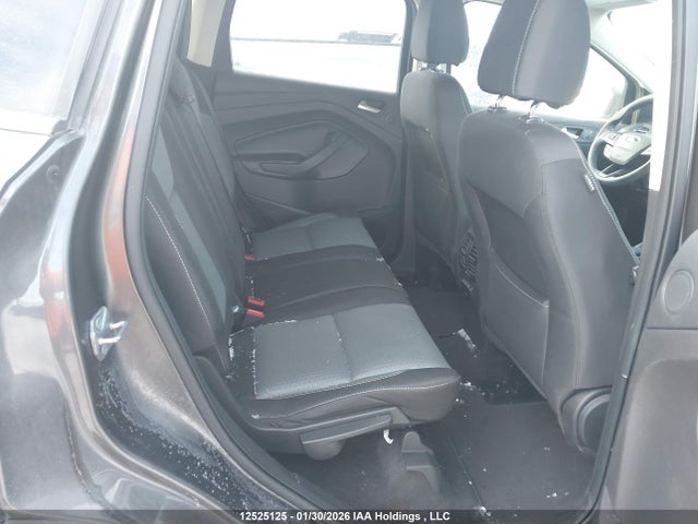 1FMCU0GD5HUE81339 Ford Escape