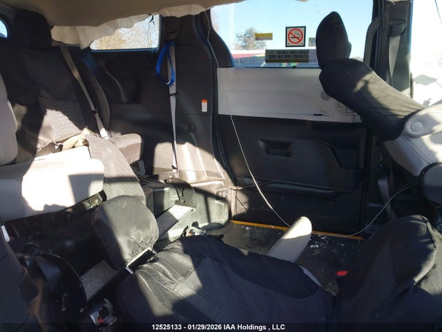 Aukcja sprzedaży 2025 Toyota Sienna Le/xle/platinum/xse/limited/autono-mass, vin: 5TDGRKEC1SS240838, numer aukcji: 12525133