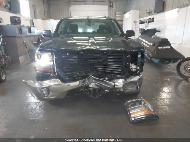 1GCVKREC8JZ182700 Chevrolet Silverado K1500 Lt