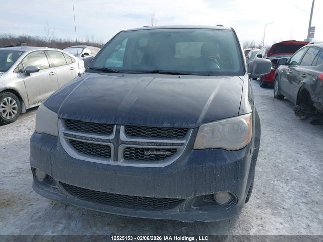 12525153 :رقم المزاد ، 2D4RN5DG1BR644454 vin ، 2011 Dodge Grand Caravan Crew مزاد بيع