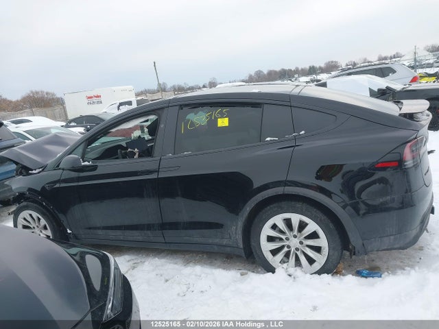 Продажа на аукционе авто 2023 Tesla Model X, vin: 7SAXCBE60PF375609, номер лота: 12525165