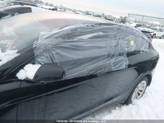 Продажа на аукционе авто 2023 Tesla Model X, vin: 7SAXCBE60PF375609, номер лота: 12525165