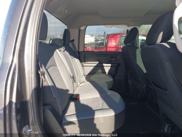 12525171 :رقم المزاد ، 3C6RR7KT1MG685311 vin ، 2021 Ram 1500 Classic Tradesman مزاد بيع