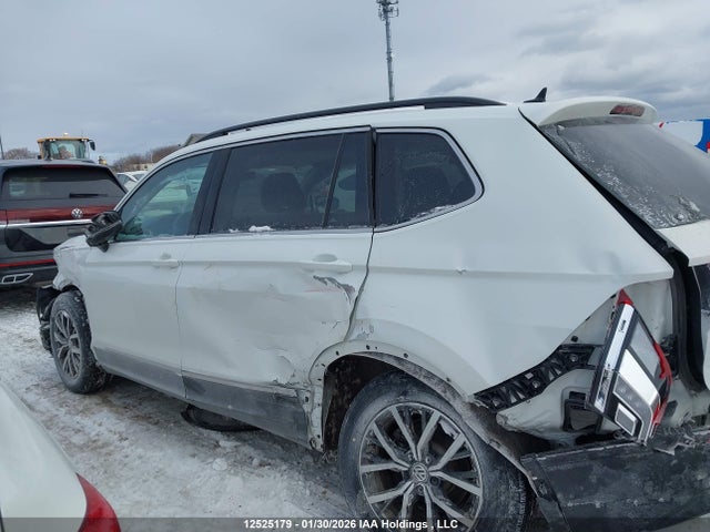 3VV2B7AX1MM059781 Volkswagen Tiguan Se/se R-line Black/sel