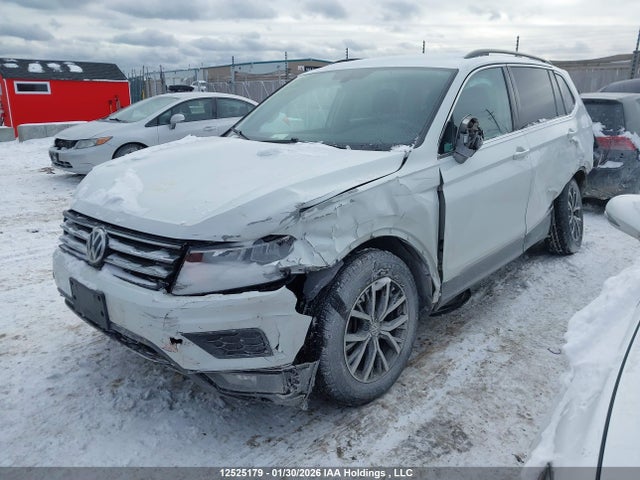 3VV2B7AX1MM059781 Volkswagen Tiguan Se/se R-line Black/sel