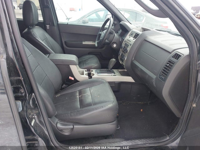 2011 Ford Escape მანქანა იყიდება აუქციონზე, vin: 1FMCU9D73BKC20328, აუქციონის ნომერი: 12525181