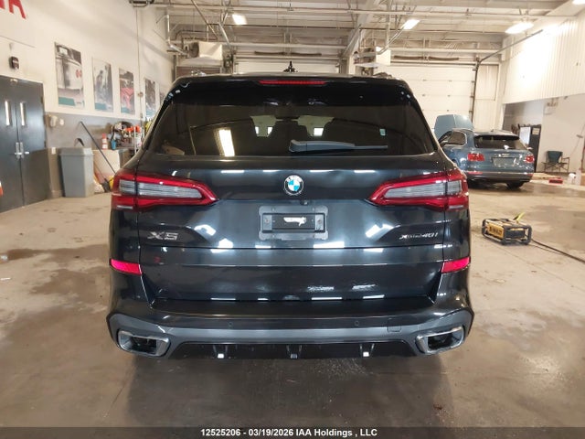 5UXCR6C52KLL23821 BMW X5 Xdrive40i