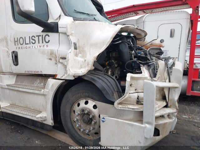 3AKJHHDR7TSWL7794 Freightliner New Cascadia 126