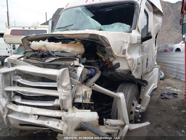 3AKJHHDR7TSWL7794 Freightliner New Cascadia 126