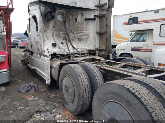 3AKJHHDR7TSWL7794 Freightliner New Cascadia 126