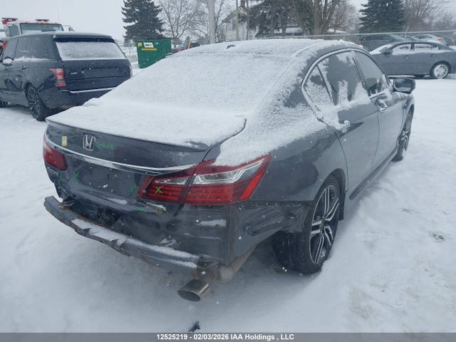 1HGCR2F08HA811834 Honda Accord Touring
