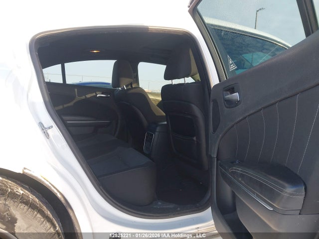 2C3CDXJG6HH533648 Dodge Charger Sxt