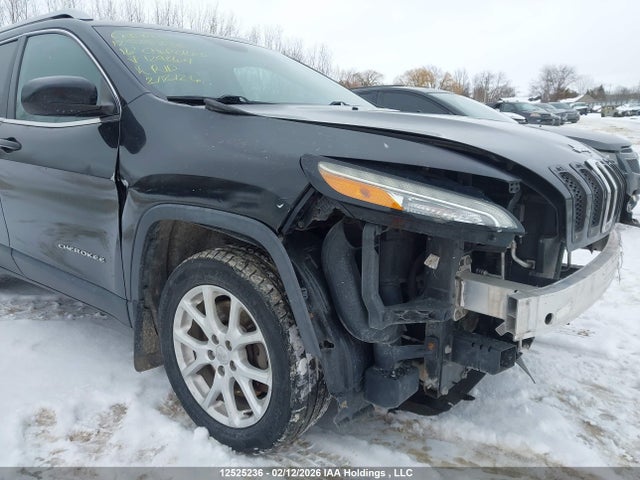 Продаж на аукціоні авто 2016 Jeep Cherokee Latitude, vin: 1C4PJMCS0GW129864, номер лоту: 12525236